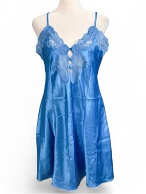 Vintage Sopré Lingerie Blue Satin Lace Nightgown Size Medium